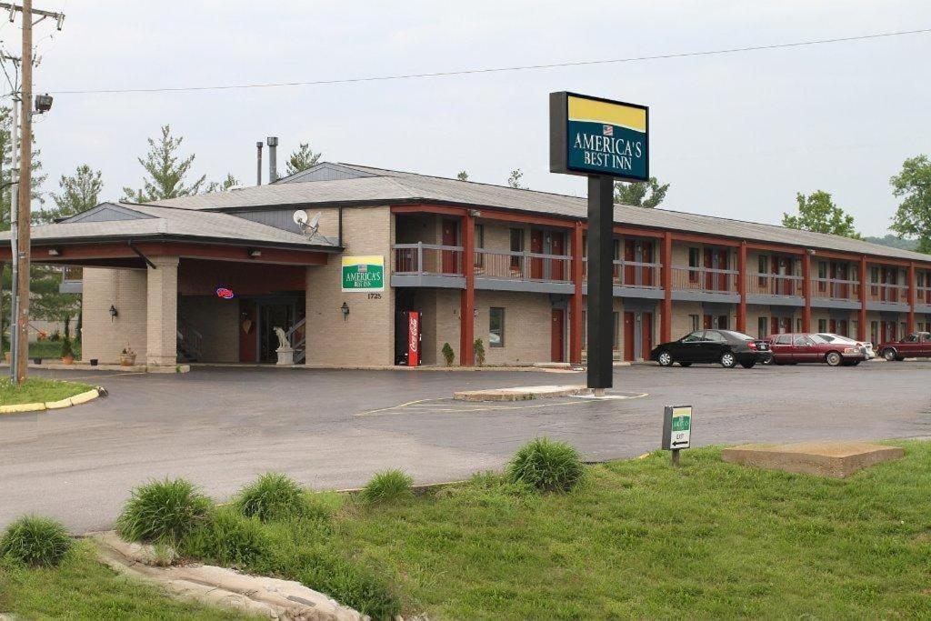 Hotel America's & Eureka