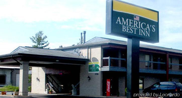 America's & Hotel 2*
